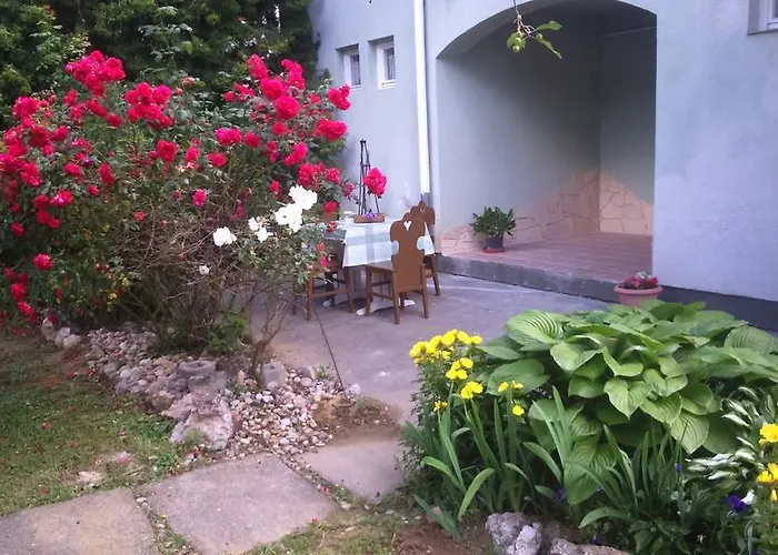 Apartment Viktoria *